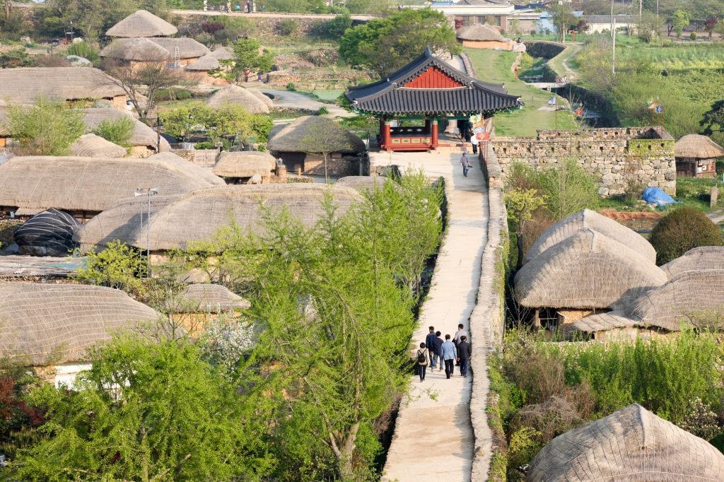 Experience the Allure of Naganeupseong Folk Village