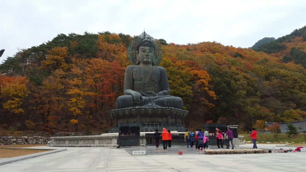 Explore Sinheungsa Temple