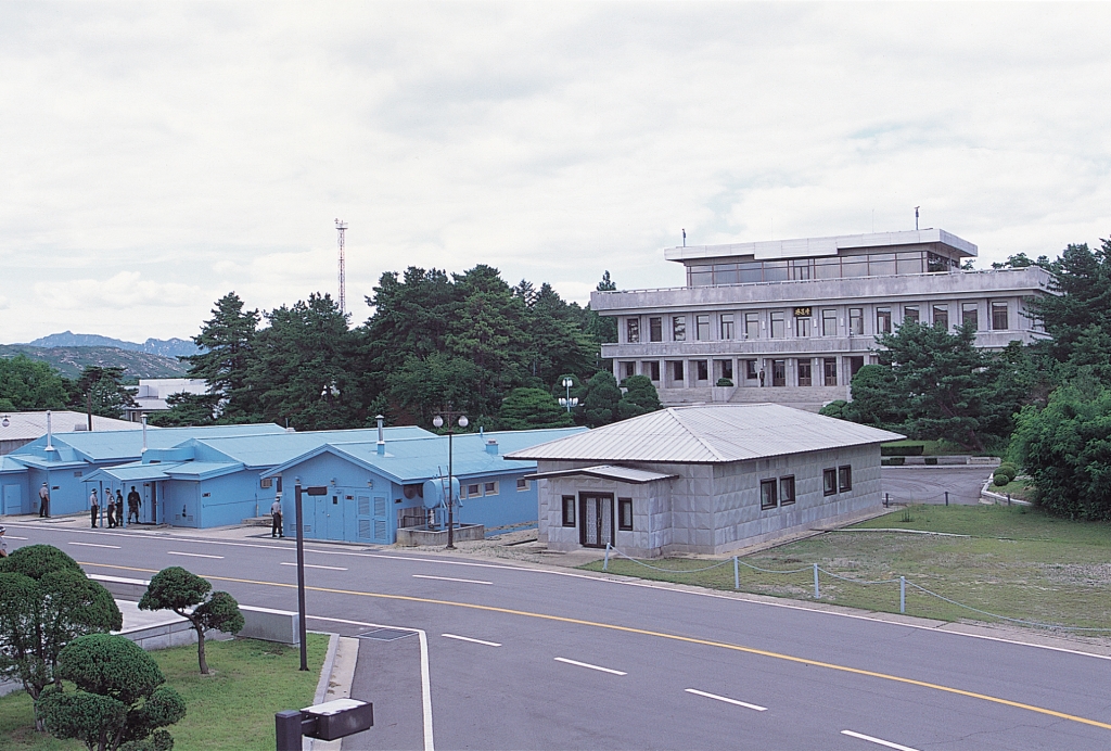 Panmunjeom Korean War History and Peace Talks: Exploring a Glimpse into Korean History