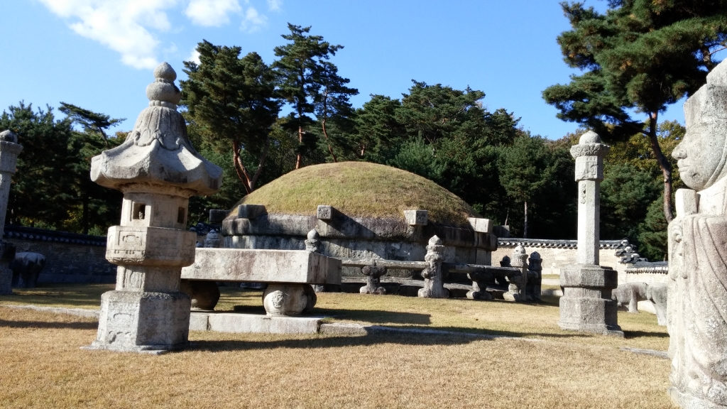 Discovering the Timeless History of Samneung: The Royal Tombs of Gyeongju