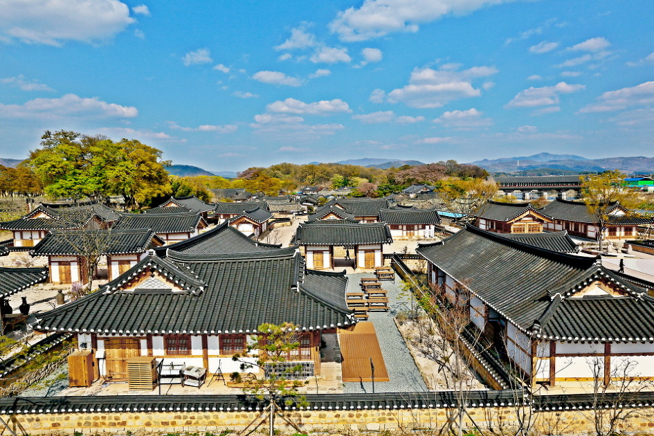 Explore the Heart of Gyeongju: Gyochon Traditional Village